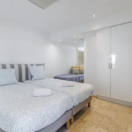 Skyline 2-bedroom Flat With Epic Views - Roi Chevalier アパート *