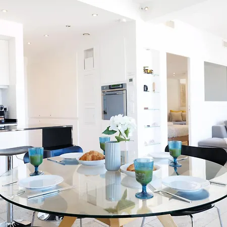 Skyline 2-bedroom Flat With Epic Views - Roi Chevalier Apartment Antibes